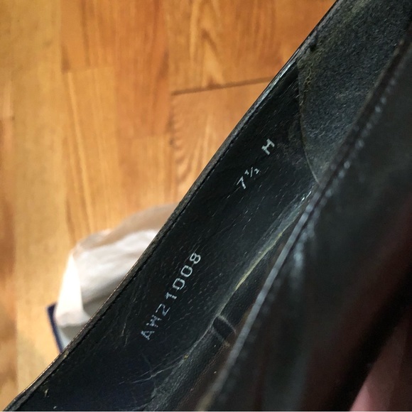 Vintage Stuart Weitzman Kitten Heels - Picture 5 of 6